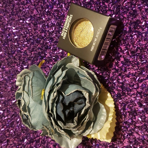 🌟HP🌟🧚♀️🌟I LIKE TO WATCH MAC Cosmetics RARE Dazzleshadow NWT - Picture 6 of 7